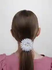 Белый бантики для волос на резинке