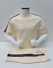Молочный костюм мужской с шортами