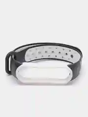 Белый ремешок для Xiaomi Mi Band 5 / 6 / 7 cиликоновый спортивный (Сяоми ми бенд))