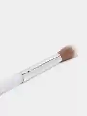 Кисть для нанесения консилера и корректора для макияжа