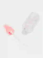 Розовый флакон с распылителем