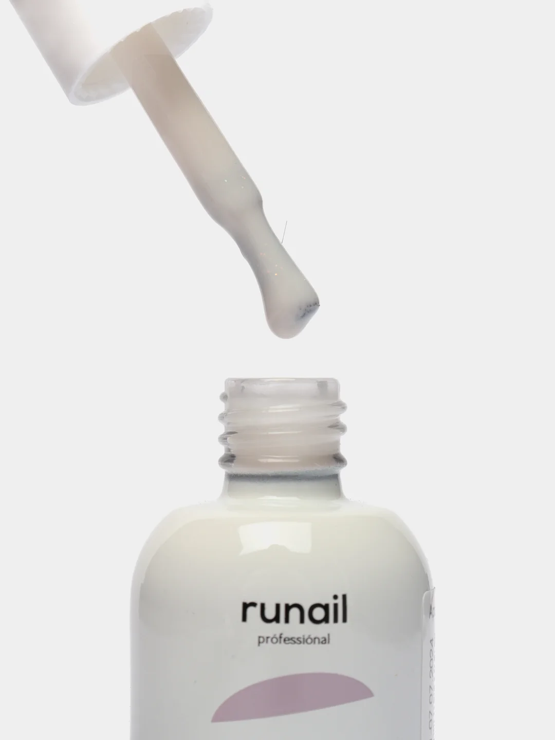 Кремовый силиконовая камуфлирующая база для гель-лака Runail Professional, 10 мл