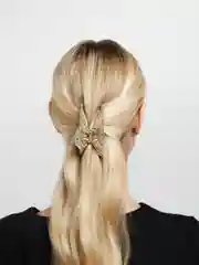 Розовый заколка-краб