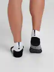 Черный короткие спортивные носки