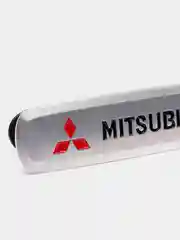 Серебряный шильдик Митсубиси (Mitsubishi)