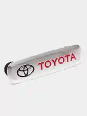 Серебряный шильдик Тойота (Toyota)