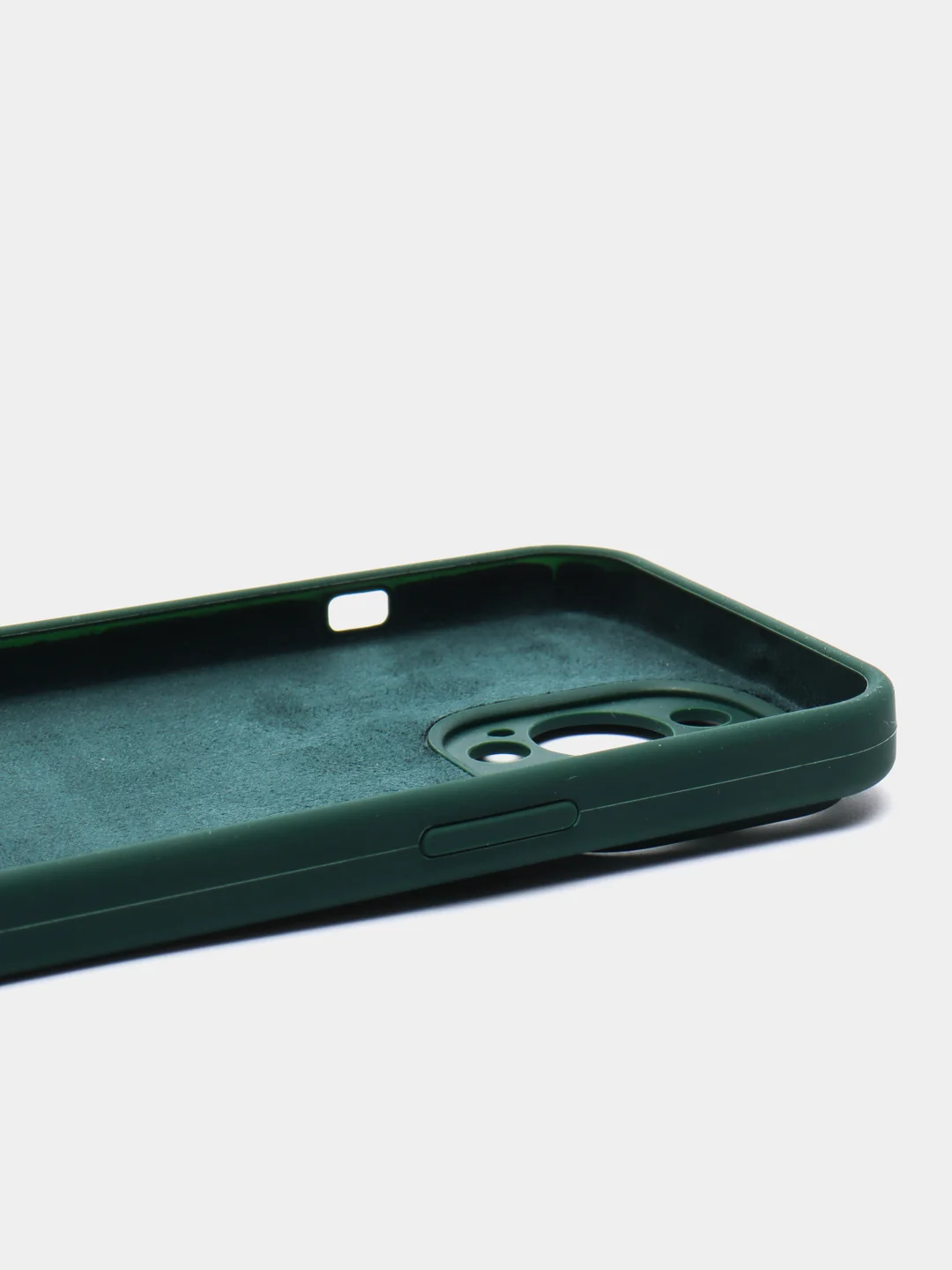 Зеленый чехол Silicone Case для iPhone 13 Pro, с защитой камеры, закрытый низ