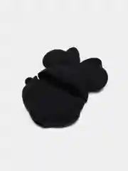 Белый чехол для беспроводных наушников AirPods (Аирподс) 1 / 2 / Pro, Pro 2 с карабином