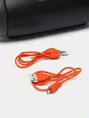 Черный портативная Bluetooth колонка Charge 4