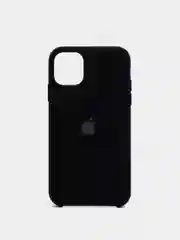 Черный силиконовый защитный чехол на iPhone 11