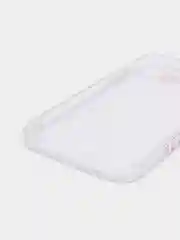 Белый чехол на iPhone 4