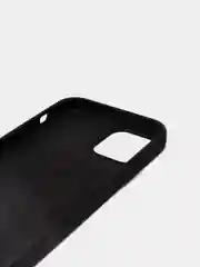 Черный чехол силиконовый на iPhone 12 / 12 Pro