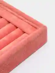 Розовый органайзер для ювелирных украшений