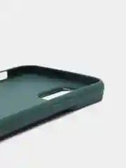 Зеленый чехол с защитой камеры в виде шторки для Apple iPhone 11 / 11 pro