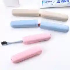 Белый футляр для зубных щеток