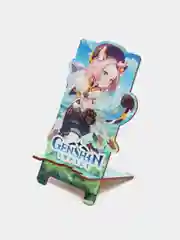 Деревянная подставка под телефон Genshin Impact "Диона"
