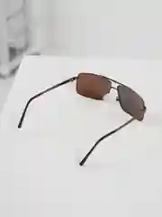 Очки солнцезащитные