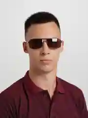 Очки солнцезащитные