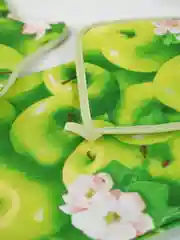 Салатовый фартук кухонный