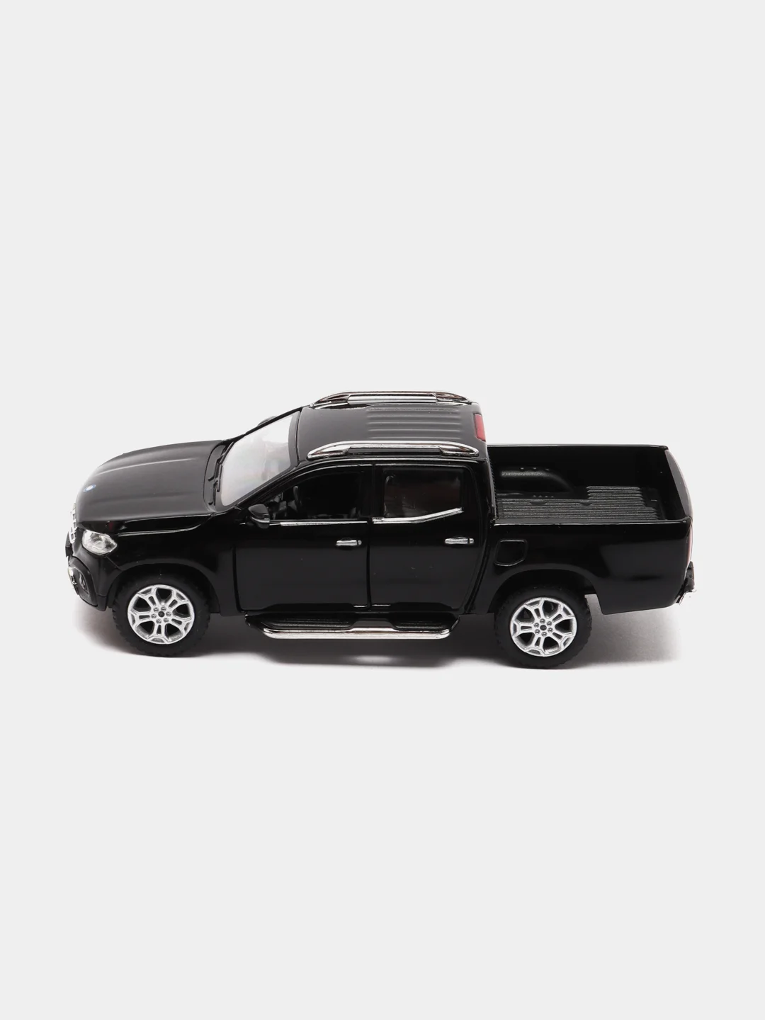 Черный металлическая машинка Mercedes-Benz X-Class 1/42 KT5410D