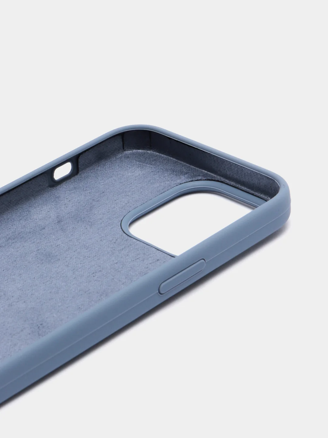 Небесно-голубой чехол силиконовы на iPhone 13 Pro