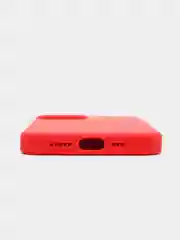 Красный силиконовый защитный чехол для iPhone 13 с закрытым низом