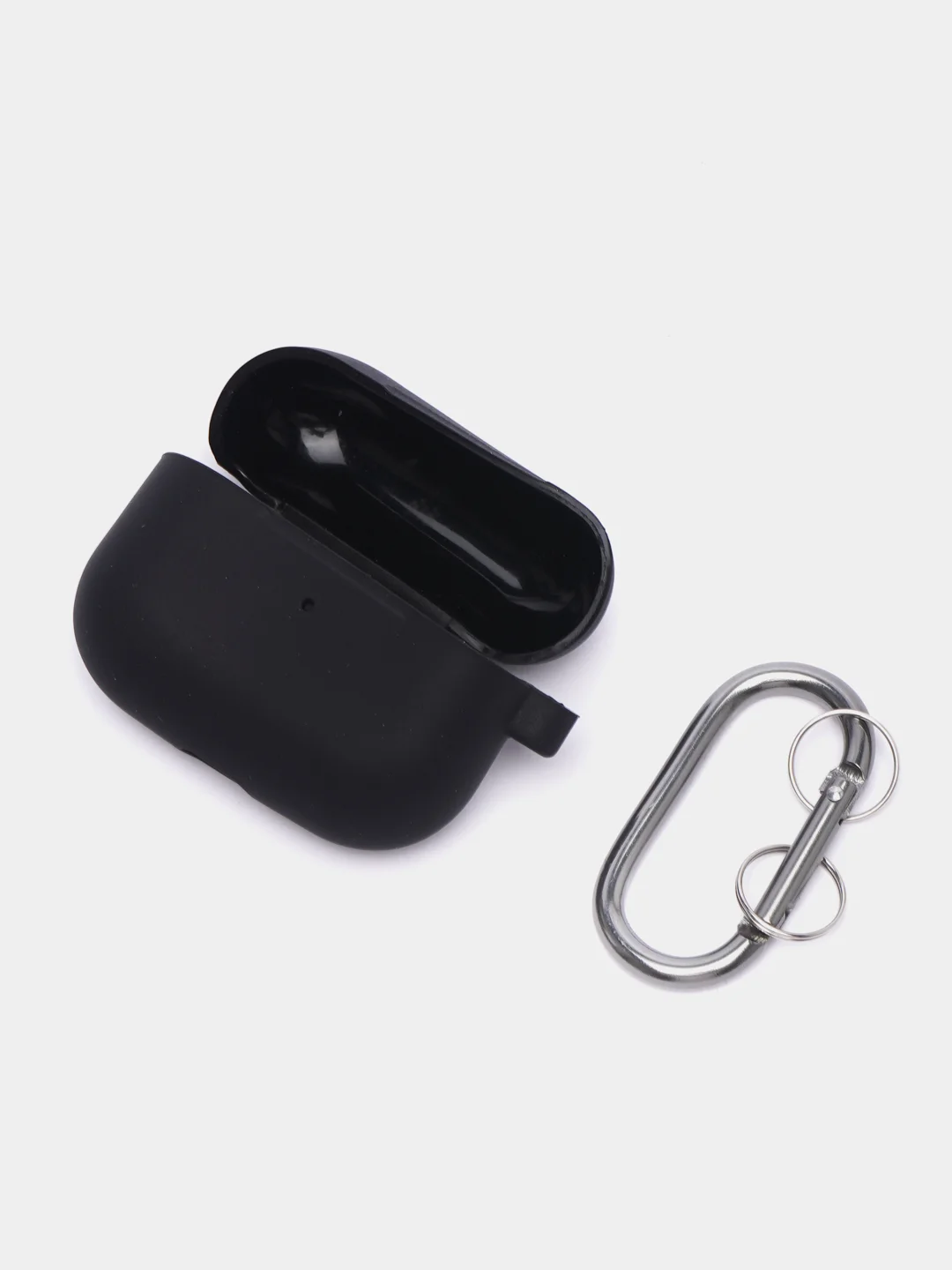 Черный чехол на AirPods Pro с карабином