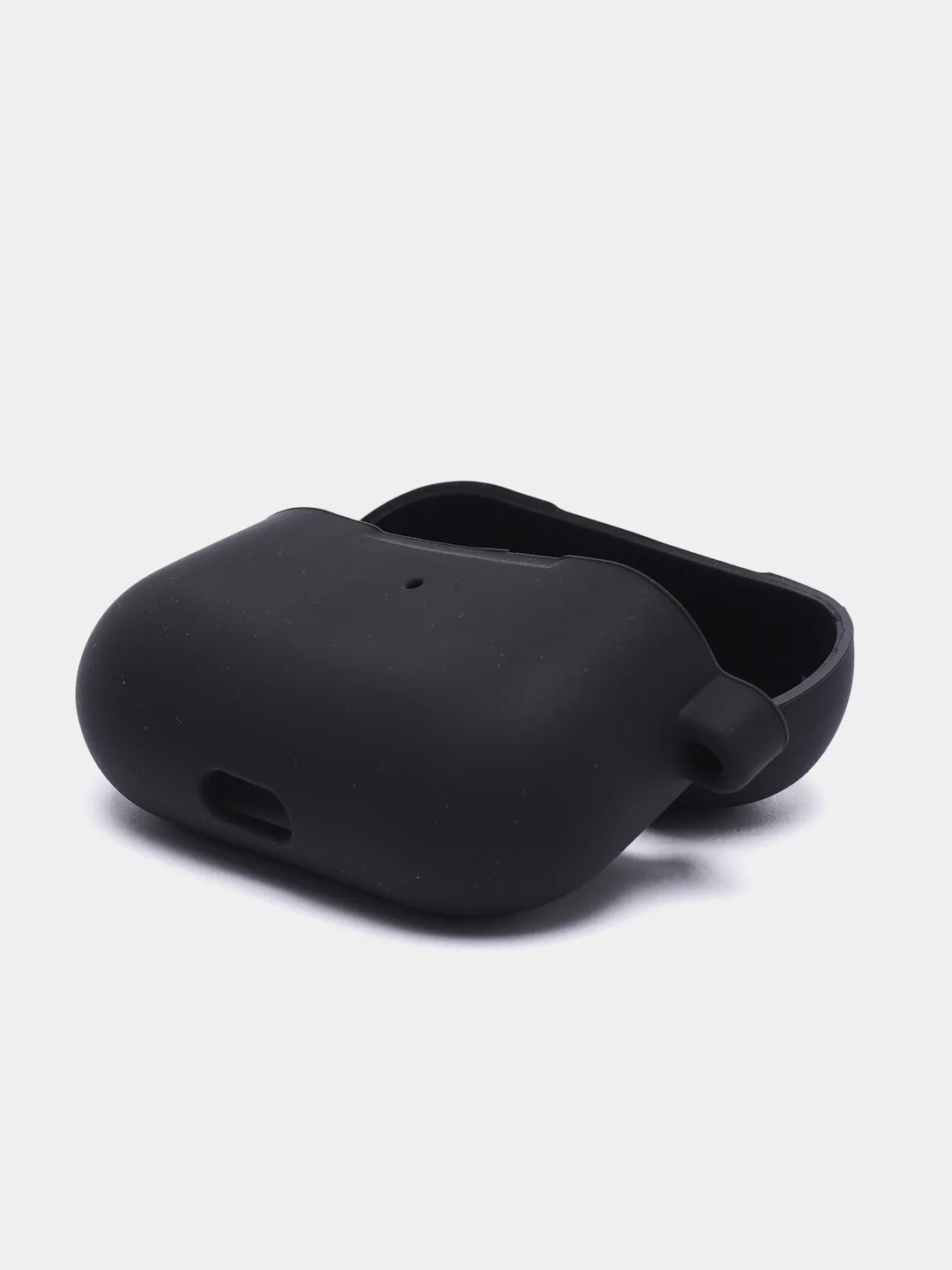 Черный чехол на AirPods Pro с карабином