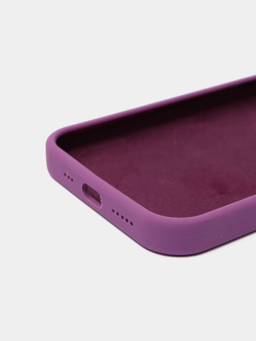 Фиолетовый чехол на iPhone X, XS, XR, 7, 8, se, 12, 12 Pro, Mini, Max silicone case, закрытый низ, бархат внутри