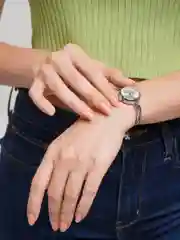 Серебряный женские тонкие часы / Часы женские с кварцевым механизмом