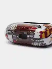 Тёмно-бордовый чехол с рисунком на AirPods Pro, с карабином