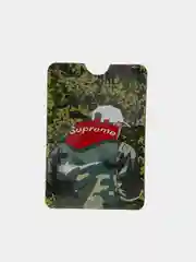 Серый чехол для банковских карт