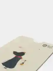 Бежевый чехол для банковских карт