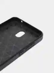 Черный чехол Xiaomi Redmi 8A со вставками под карбон
