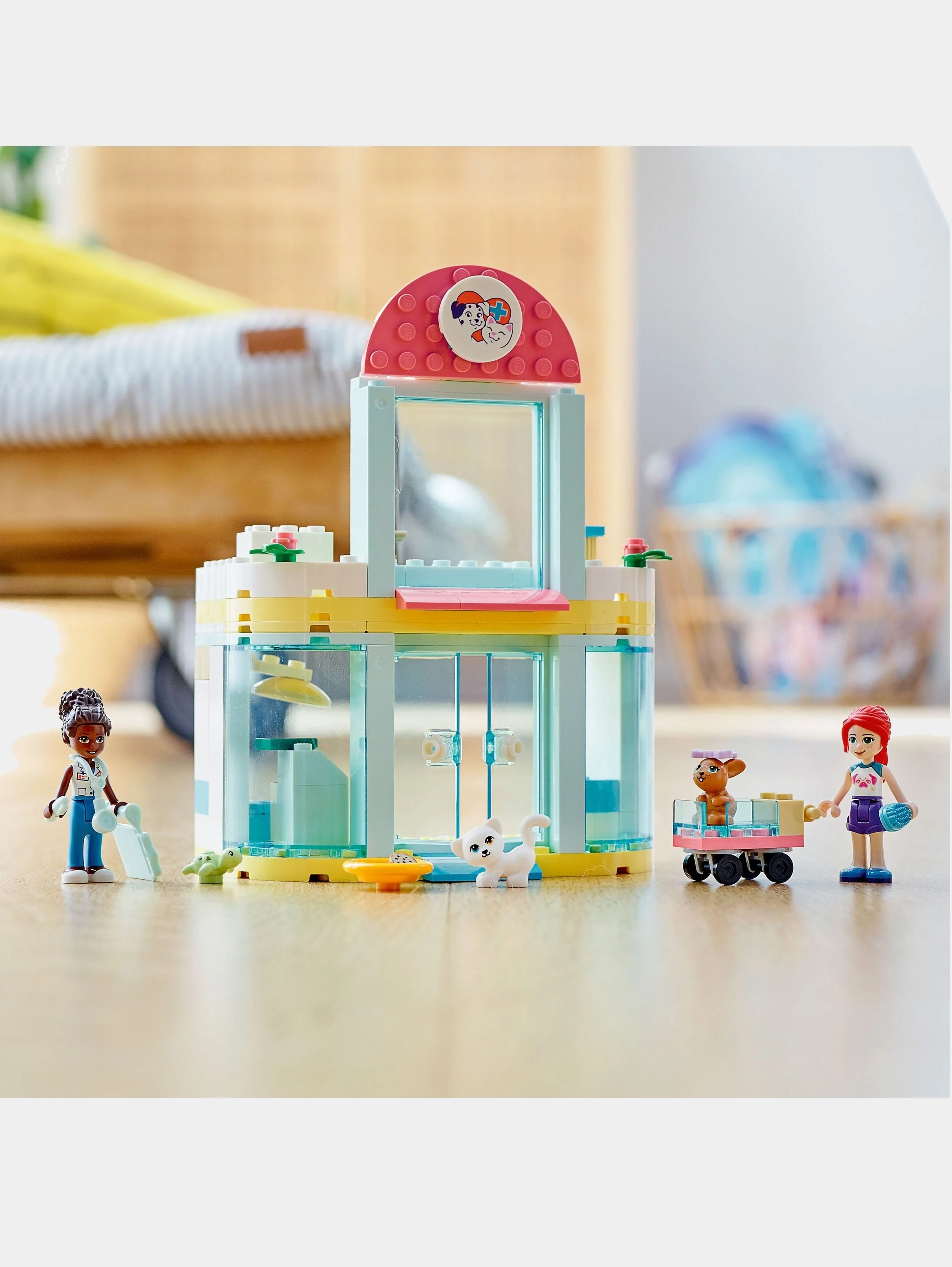Конструктор LEGO Friends Клиника для домашних животных (111 деталей) Новогодний подарок