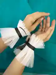 Белый манжеты на рукава ESCHO