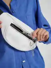 Белый сумка поясная бананка