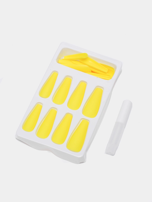 Накладные ногти с дизайном