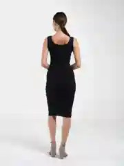 Повседневное чёрное платье
