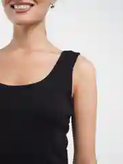 Повседневное чёрное платье