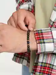 Темно-синий мужской браслет из камней