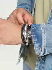 Оливковый браслеты комбинированные, многослойные