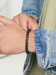 Угольный мужской браслет из камней