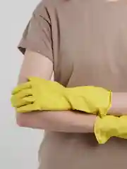 Перчатки хозяйственные латексные Komfi, желтые, 2 штуки в упаковке
