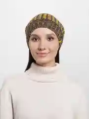 Шапка женская молодежная