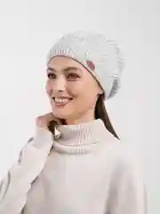 Слоновая кость шапка женская зимняя