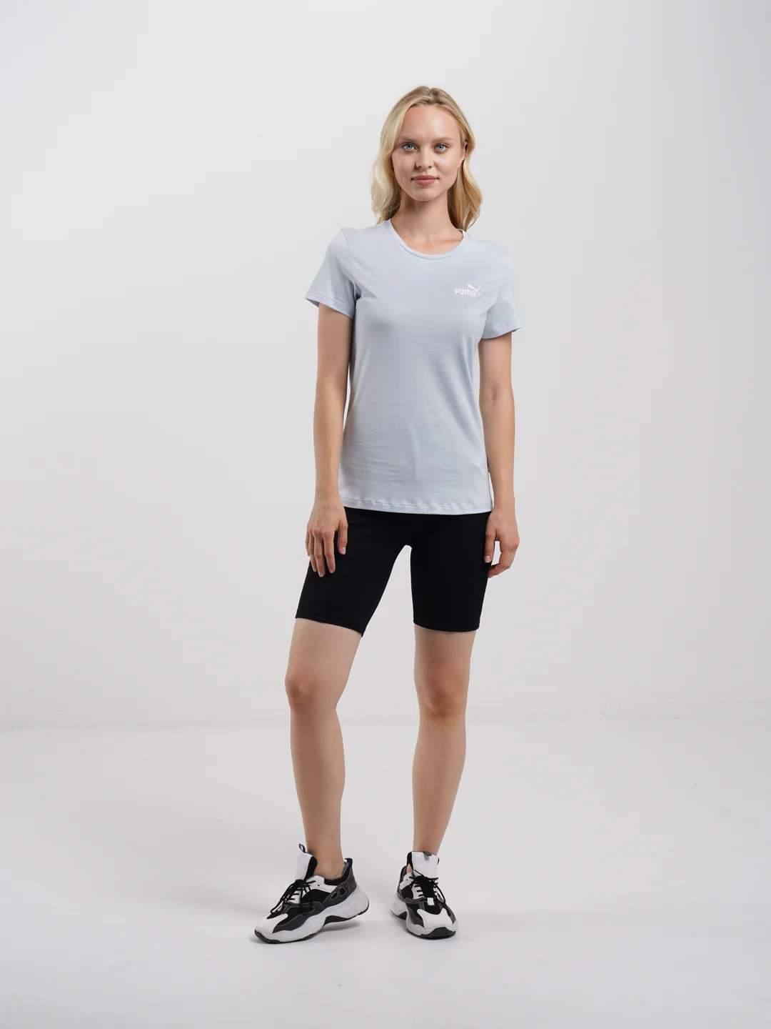 Футболка женская Puma ESS+ Embroidery белая
