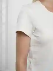 Футболка женская Puma ESS+ Embroidery, белая