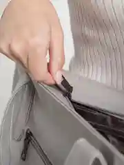 Серый женская сумка шоппер с косметичкой, 2 в 1