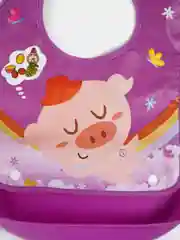 Фуксия нагрудник с пластиковым съемным карманом